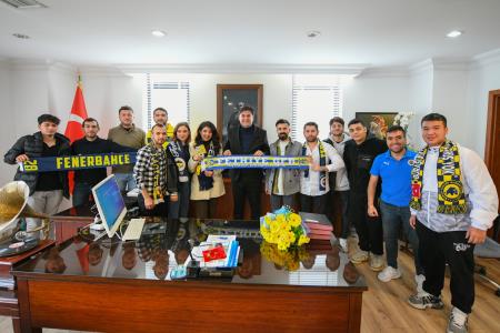 Genç Fenerbahçeliler, Başkan Karaca’yı ziyaret etti
