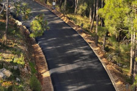 Hisarönü–Kayaköy Arasında Sıcak Asfalt Çalışmaları Başladı