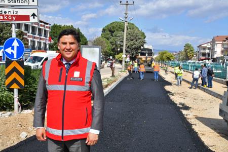 ALİM KARACA, EN BAŞARILI İLÇE BELEDİYE BAŞKANI SEÇİLDİ